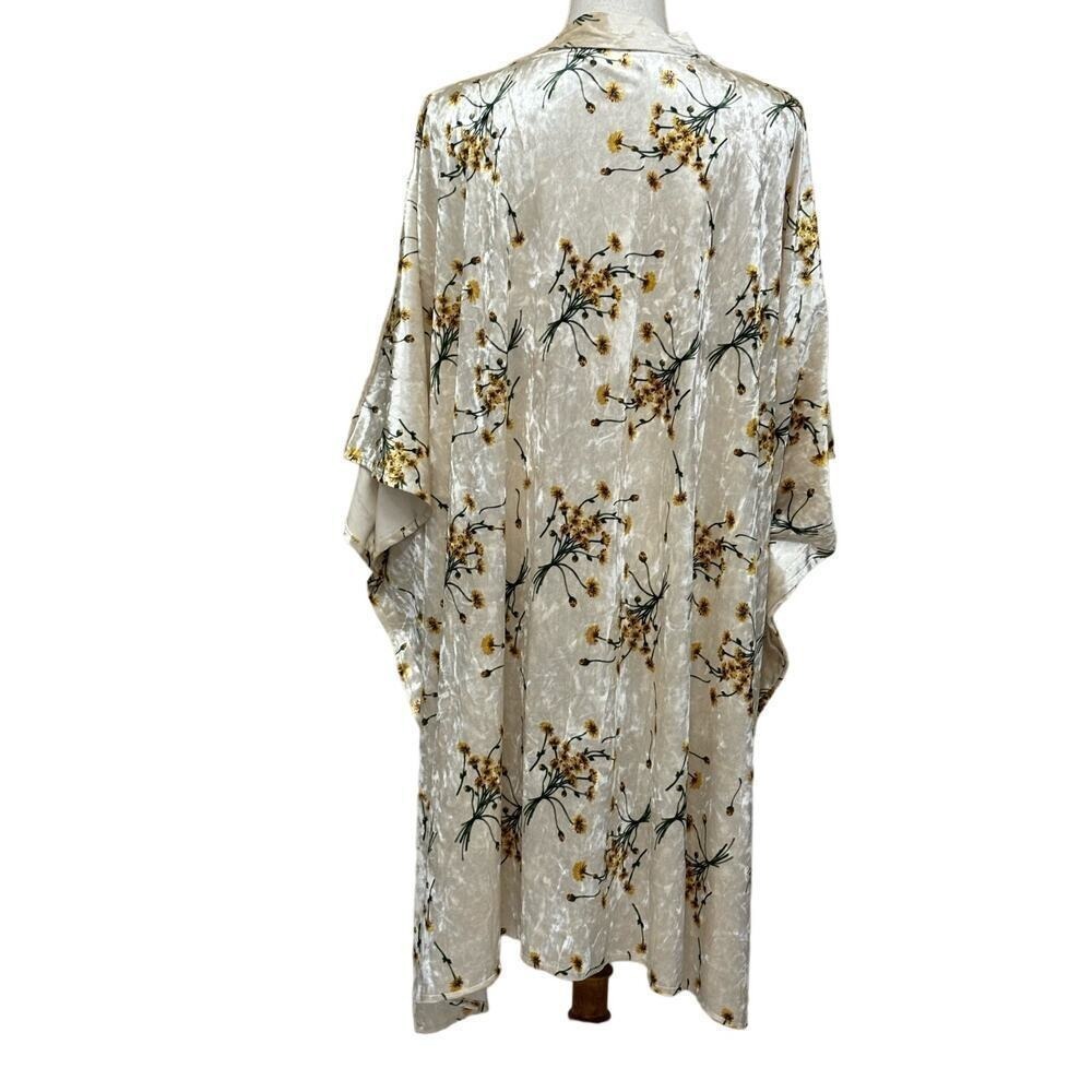 Floreat Anthropologie Velvet Kimono Duster Floral Champagne Yellow Open Front - Picture 3 of 7